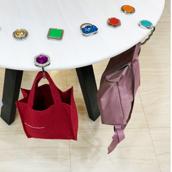 Green and Silver Bag Hook, Keeps your purse/bag off the floor, New In Box - Picture 3 of 8